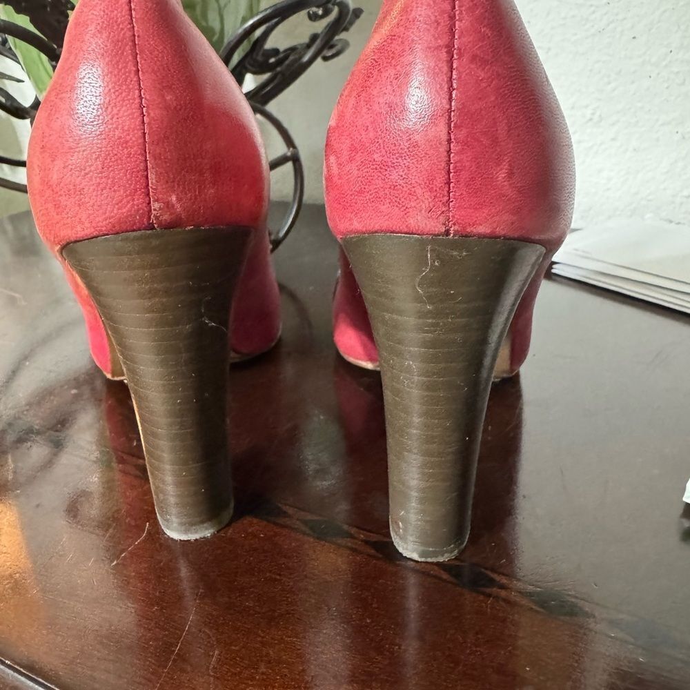 Coach Heels 👠 - Picture 6 of 7